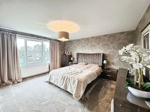 Photo 9- click for photo gallery